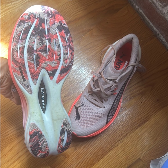 Puma Deviate NITRO™ 3
Women's Road Running Shoes - Picture 5 of 7